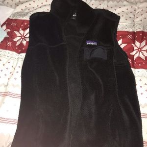 Black Patagonia vest!!